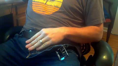 Snapshot of socksandasmile69 chatting on 17, 10, 2025 socksandasmile69 online show from 17, 10, 2025