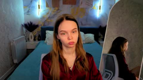 Sofa online show from 8, 4, 2026