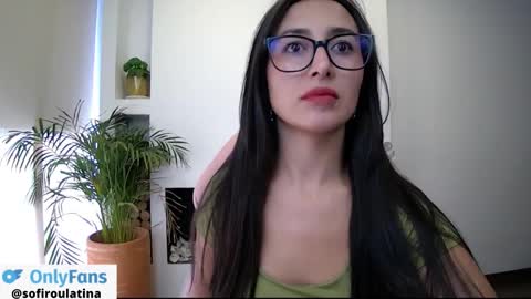 soffi_rousel_ online show from 25, 11, 2025