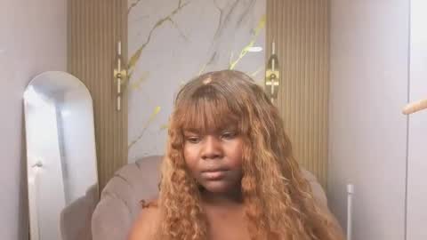 Snapshot of soffia_b chatting on 27, 11, 2025 soffia_b online show from 27, 11, 2025