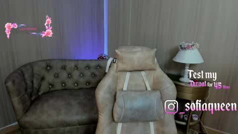 Snapshot of soffiqueen chatting on 18, 2, 2025 Schedule 1400 - 2100 gtm-5 online show from 18, 2, 2025