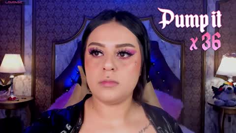 Snapshot of soffiqueen chatting on 5, 2, 2026 Schedule 1400 - 2100 gtm-5 online show from 5, 2, 2026