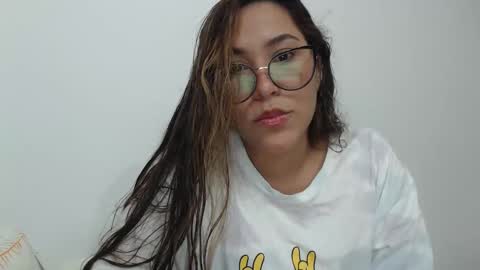 Snapshot of sofi4__ chatting on 22, 2, 2025 sofi online show from 22, 2, 2025