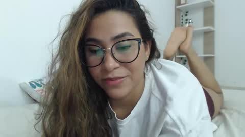 Snapshot of sofi4__ chatting on 23, 2, 2025 sofi online show from 23, 2, 2025