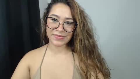 Snapshot of sofi4__ chatting on 23, 2, 2025 sofi online show from 23, 2, 2025