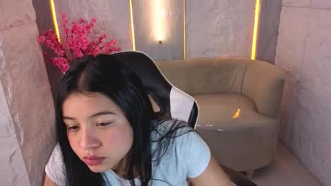 Snapshot of sofi_adams_tx chatting on 4, 12, 2025 Online 800 to 1400 online show from 4, 12, 2025