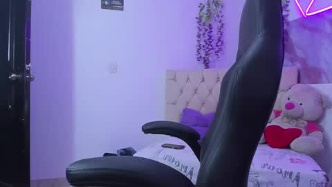 SOFI AND SANTY online show from 18, 4, 2026