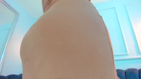 Snapshot of sofi_moreno chatting on 6, 12, 2024 Sofi online show from 6, 12, 2024