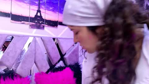 Snapshot of sofi_noa chatting on 4, 12, 2025 Sofi Noa online show from 4, 12, 2025