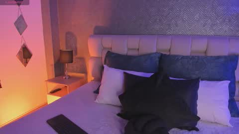 Snapshot of sofi_sp chatting on 12, 9, 2025 sofi_sp online show from 12, 9, 2025