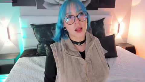 Snapshot of sofi_sp chatting on 19, 9, 2025 sofi_sp online show from 19, 9, 2025