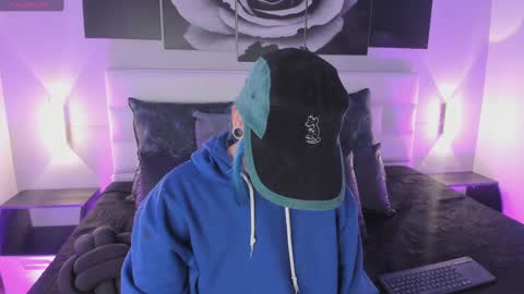 Snapshot of sofi_sp chatting on 18, 10, 2025 sofi_sp online show from 18, 10, 2025