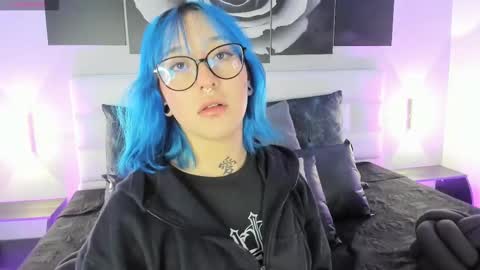 Snapshot of sofi_sp chatting on 13, 11, 2025 sofi_sp online show from 13, 11, 2025