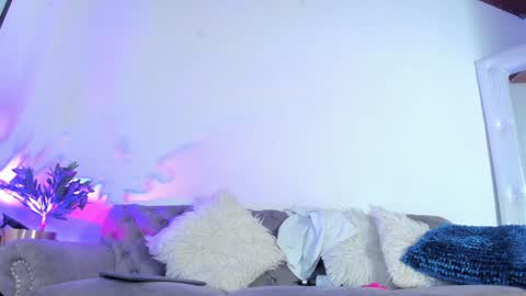 Sofia Vasquez online show from 29, 1, 2025