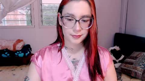 Snapshot of sofia__fanning chatting on 21, 12, 2025 . . online show from 21, 12, 2025