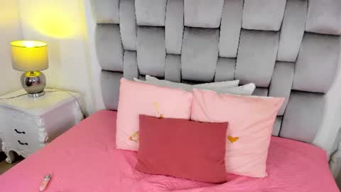 Snapshot of sofia__thompson chatting on 27, 6, 2026 sofi online show from 27, 6, 2026