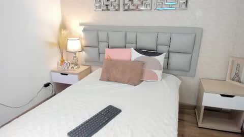 Snapshot of sofia__thompson chatting on 10, 7, 2026 sofi online show from 10, 7, 2026