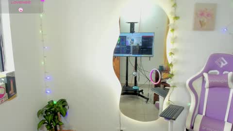 Snapshot of sofia_gold_ chatting on 17, 9, 2025 sofia online show from 17, 9, 2025