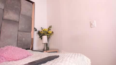 Snapshot of sofia_kay_ chatting on 6, 1, 2026 S O F I A online show from 6, 1, 2026