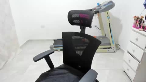 Snapshot of sofia_new chatting on 21, 9, 2025 sofia_new online show from 21, 9, 2025