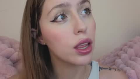     online show from 18, 9, 2025