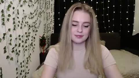 Snapshot of sofia_rosemary chatting on 19, 1, 2025 sofia_rosemary online show from 19, 1, 2025