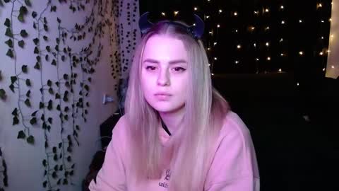 Snapshot of sofia_rosemary chatting on 19, 2, 2025 sofia_rosemary online show from 19, 2, 2025