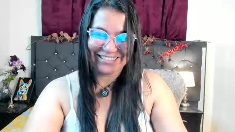 Snapshot of sofia_sorceress chatting on 17, 11, 2025 sofia_sorceress online show from 17, 11, 2025
