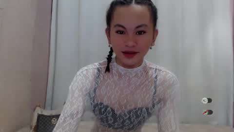 sofia_sweetheart18 online show from 1, 4, 2026