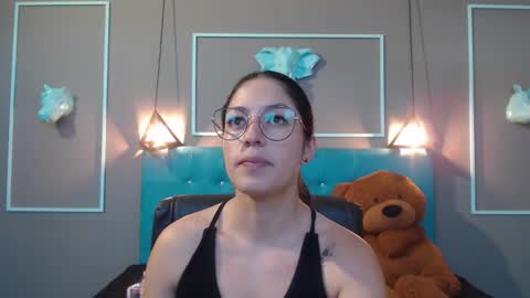 Snapshot of sofia_white3 chatting on 7, 11, 2025 Sofa online show from 7, 11, 2025