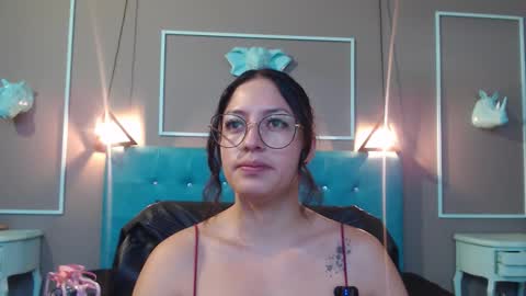 Snapshot of sofia_white3 chatting on 9, 11, 2025 Sofa online show from 9, 11, 2025