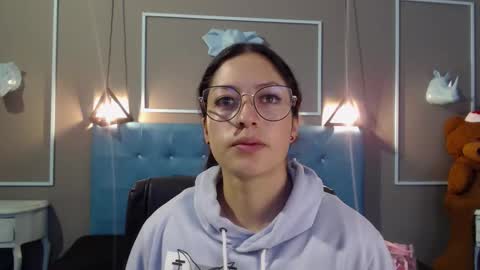 Snapshot of sofia_white3 chatting on 18, 11, 2025 Sofa online show from 18, 11, 2025