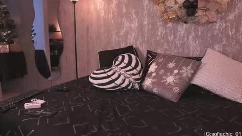 Snapshot of sofiachic chatting on 15, 12, 2025 Sofia online show from 15, 12, 2025