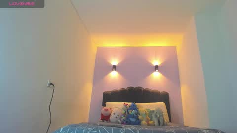 Snapshot of sofiaclaus_19 chatting on 21, 12, 2025 Sofia online show from 21, 12, 2025