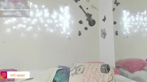 sofiacruz16 online show from 5, 2, 2025