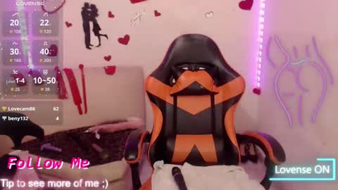 sofiacurvy45 online show from 11, 3, 2026