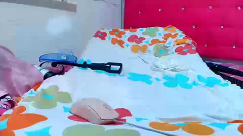 Sofiamillerrs online show from 16, 9, 2025