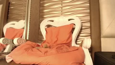 Sofi - next broadcast today 1030pm Colombia time online show from 15, 10, 2025