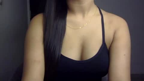 Snapshot of sofie_diva chatting on 3, 2, 2025 divya online show from 3, 2, 2025