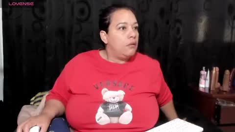 Vicky  online show from 12, 5, 2026