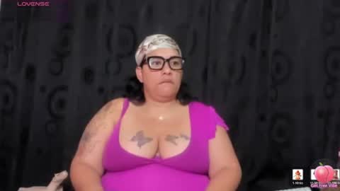 Snapshot of sofie_storm chatting on 8, 7, 2026 Vicky online show from 8, 7, 2026