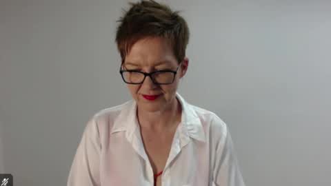 Sofie Velvet online show from 1, 4, 2026