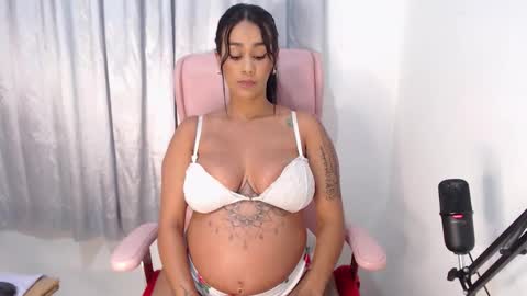 Snapshot of sofierosse_ chatting on 6, 1, 2026 Sofie Rosee online show from 6, 1, 2026