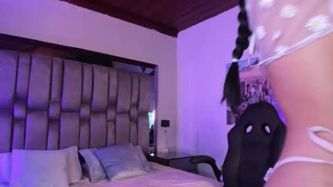  sofie  online show from 24, 3, 2026