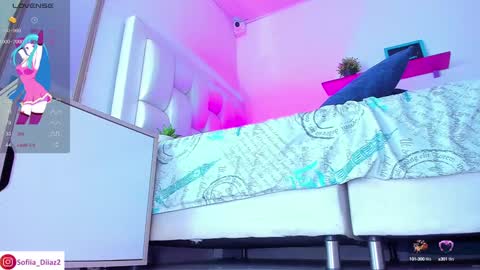  Sofa Daz  online show from 19, 12, 2024