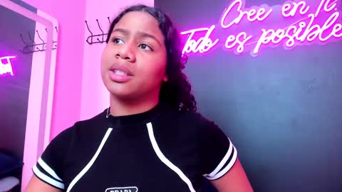 Snapshot of sofiifox chatting on 5, 3, 2025 sofiifox online show from 5, 3, 2025