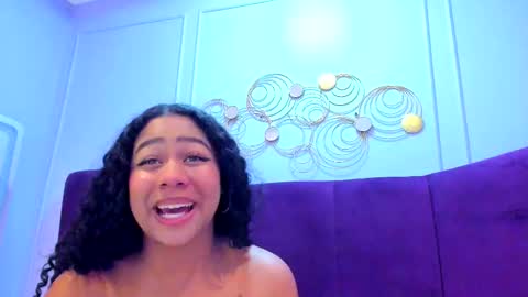 Snapshot of sofiifox chatting on 19, 11, 2025 sofiifox online show from 19, 11, 2025