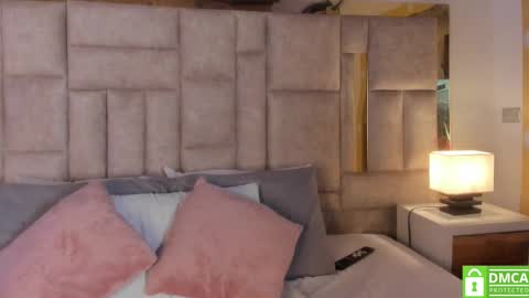 Sofia online show from 8, 3, 2025