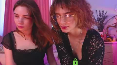 Snapshot of soft_animal chatting on 30, 6, 2026 E online show from 30, 6, 2026