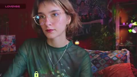 Snapshot of soft_animal chatting on 2, 8, 2026 E online show from 2, 8, 2026